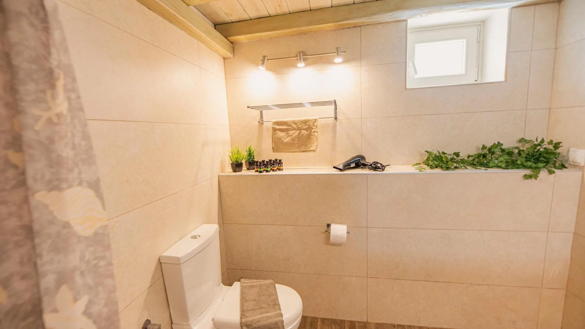Opus Apartment 아기오스 스테파노스