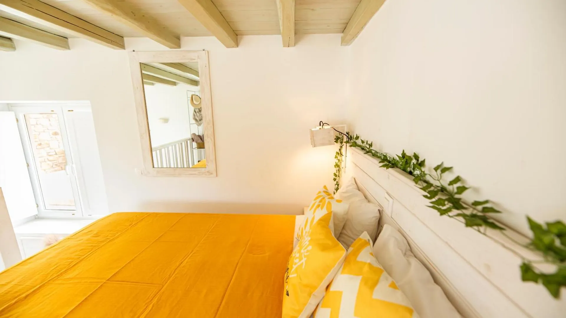 Opus Apartment 아기오스 스테파노스