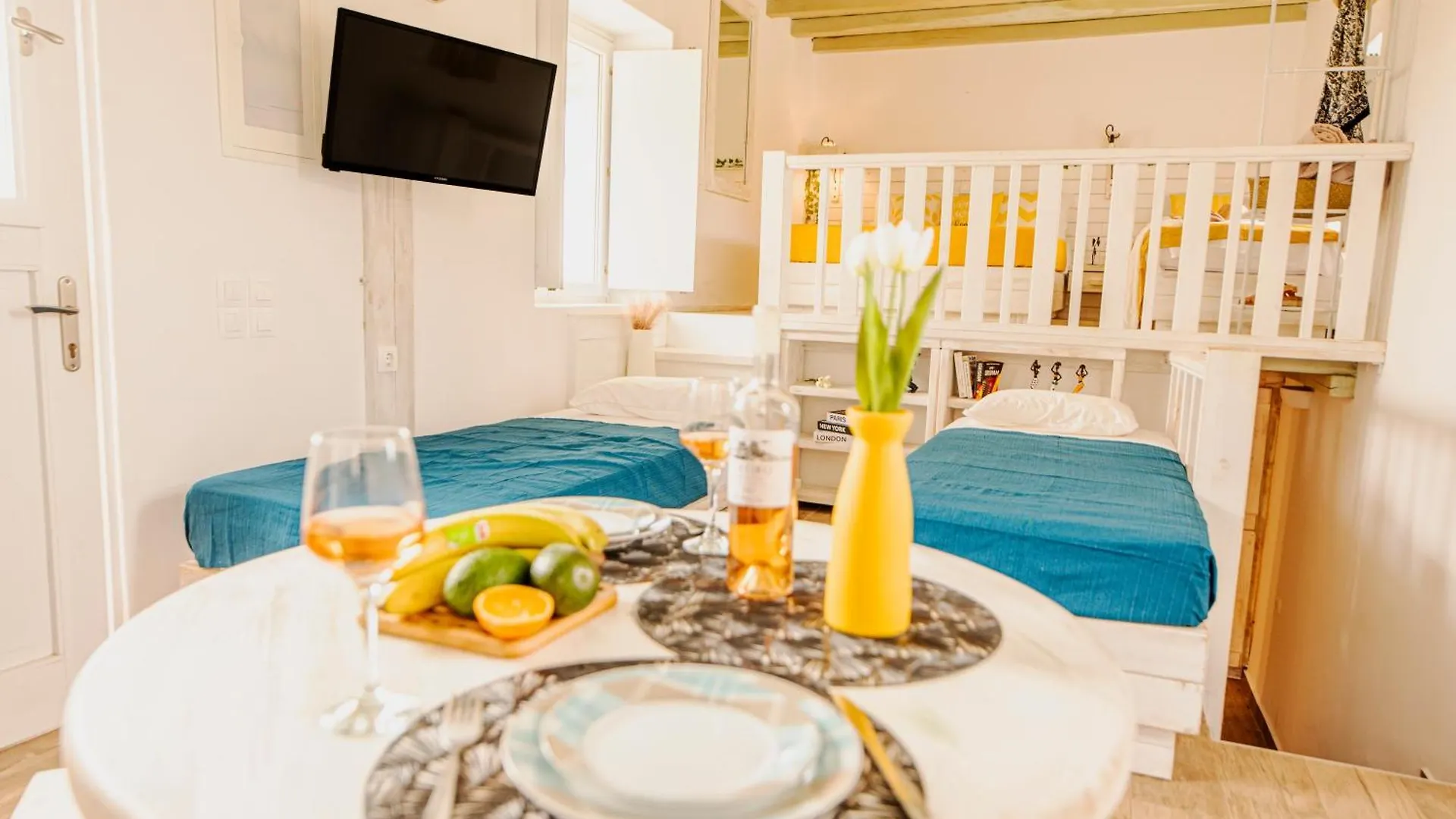 Opus Apartment 아기오스 스테파노스
